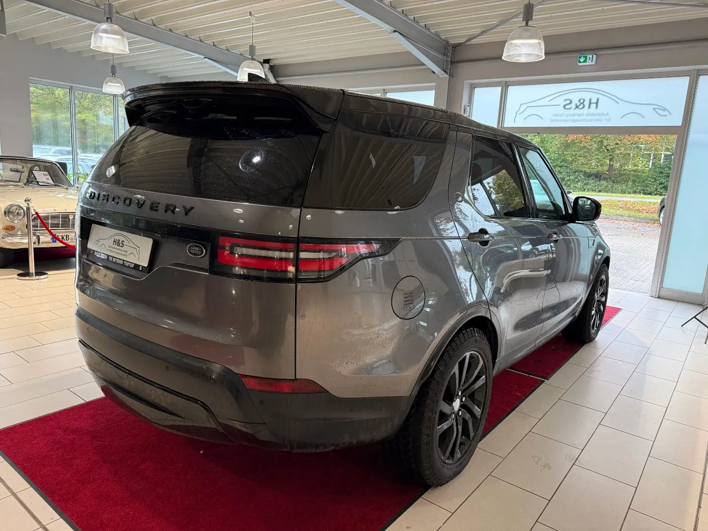 Land Rover Discovery 5 TD6 HSE | 258 ch | BVA | 7 places | Toit ouvrant | Suspension pneumatique | Affichage tête haute | Chauffage auxiliaire