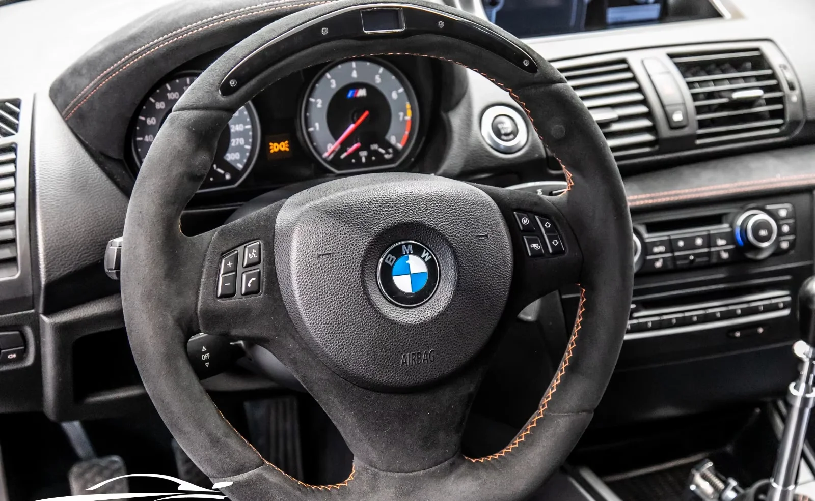 BMW 1M Coupé 3.0 biturbo 340 ch • Boîte manuelle 6 • KW V3 • Cuir • Harman Kardon