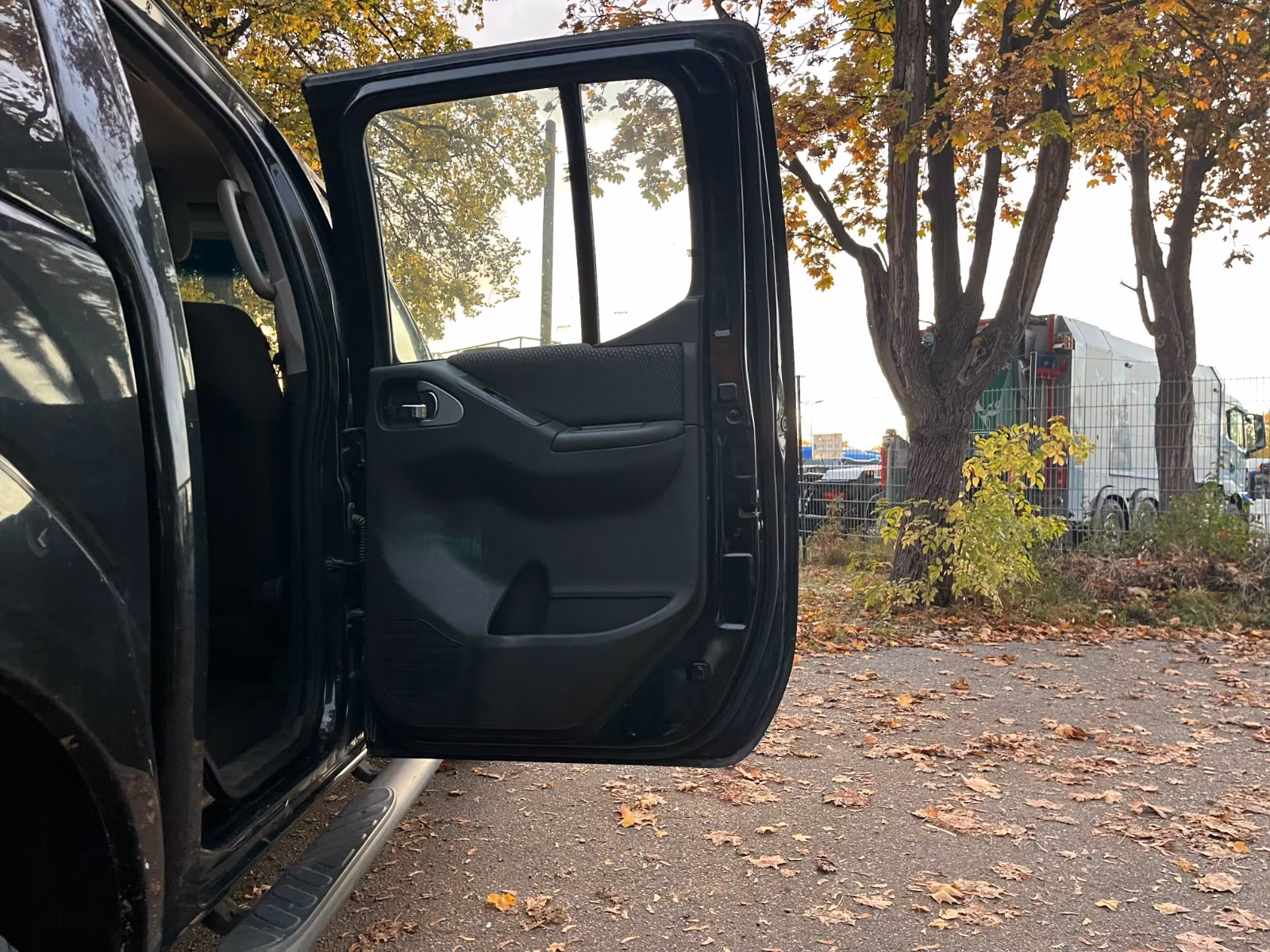 NISSAN NAVARA PICKUP DOUBLE CAB SE 4X4 | 190 ch | BVA | VOLANT EN CUIR