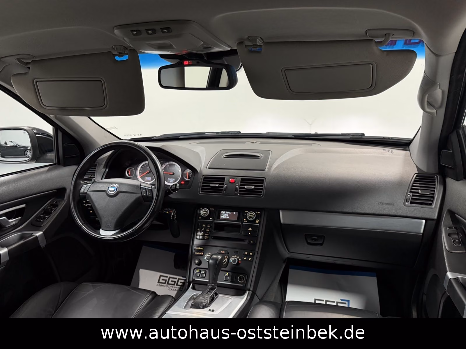 Volvo XC90 D5 AWD Summum | 200 ch | BVA | 7 places | GPS | Bi-xénon | Sièges chauffants | Sièges électriques à mémoire