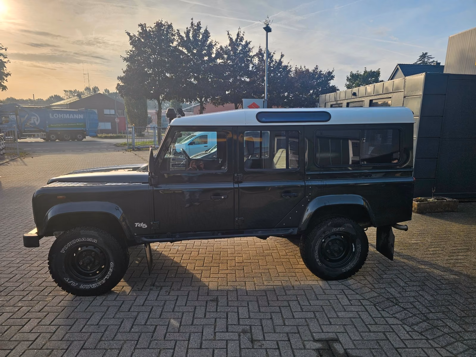 LAND ROVER DEFENDER 110 TD5 STATION WAGON