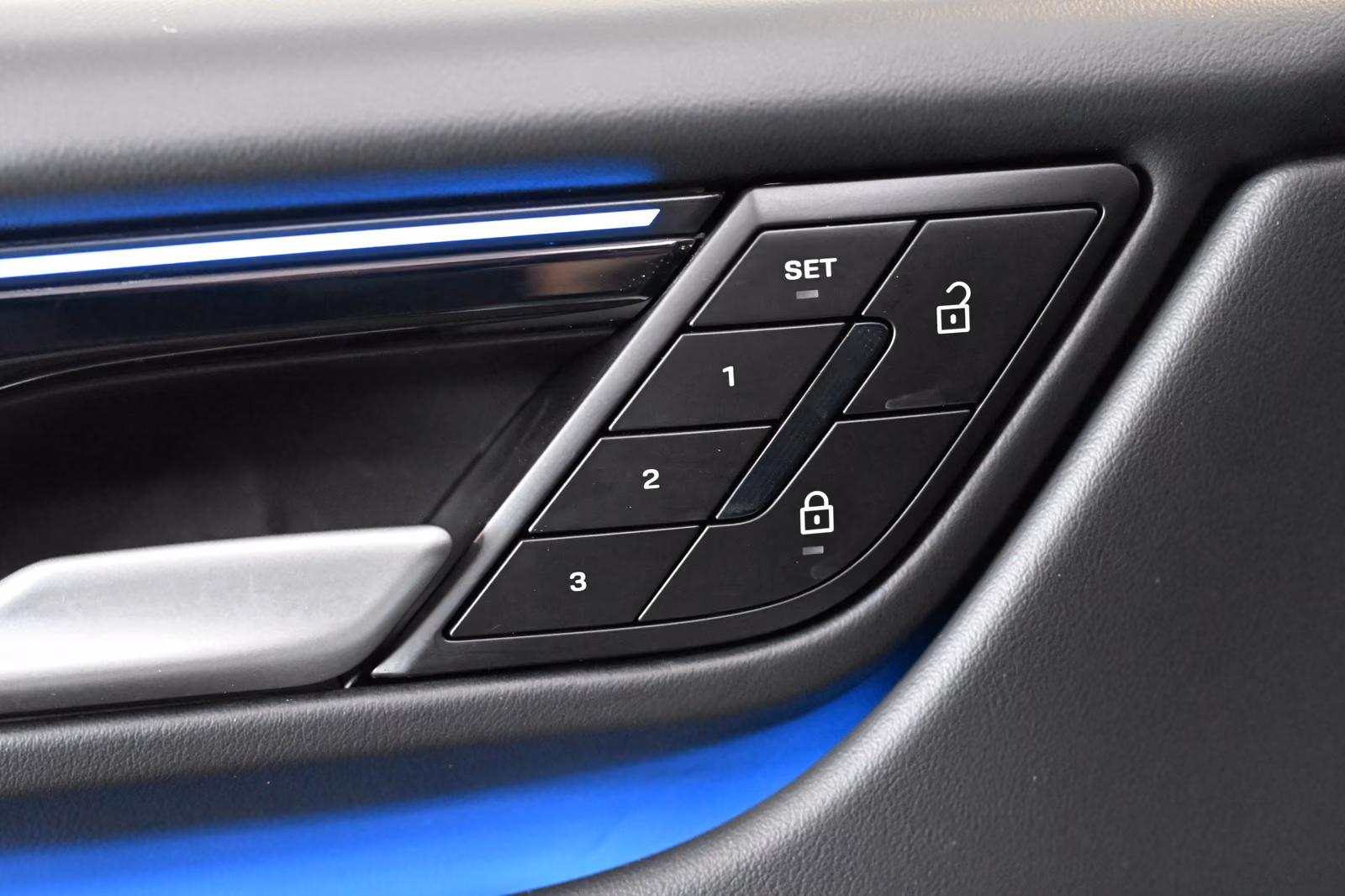 PORSCHE MACAN - ELECTRIC 100 KWH - 360 CV - BVA