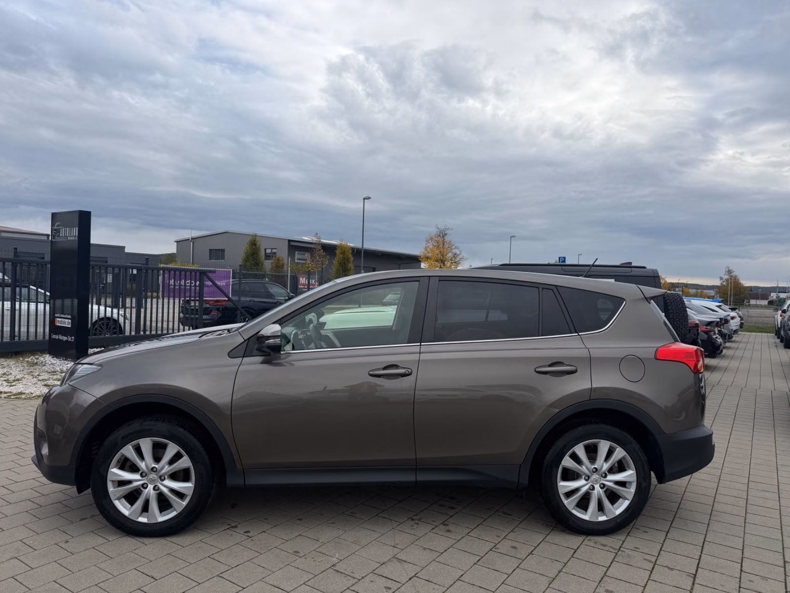 Toyota RAV4 2.0 Valvematic 151 ch 4x4 Start Edition • Caméra • Bluetooth • Clim bizone