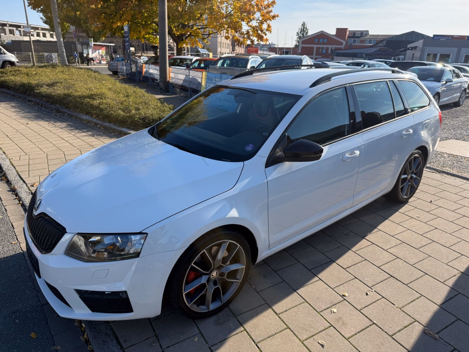 SKODA OCTAVIA COMBI RS 220CH - BVM - HAYON ÉLECTRIQUE - PACK SPORT - 127.450 KMS