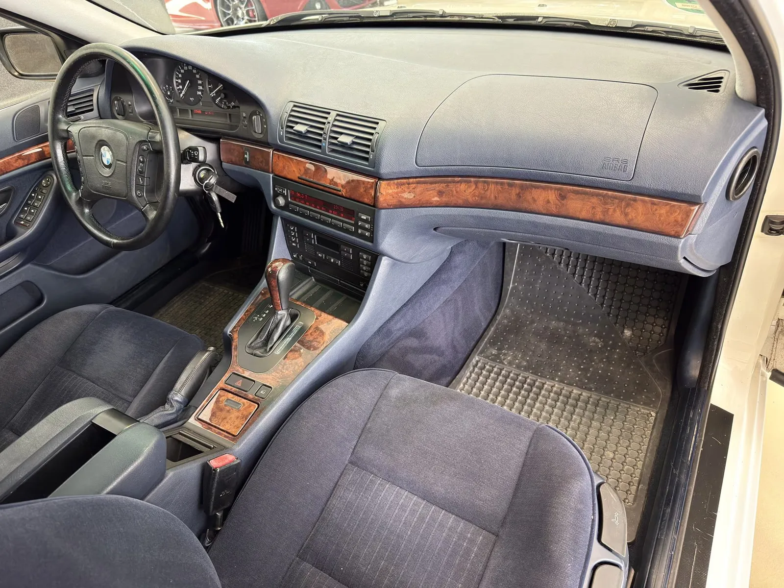 BMW 540 i TOURING 4.4 286 ch BVA - ATTELAGE - 255000 km