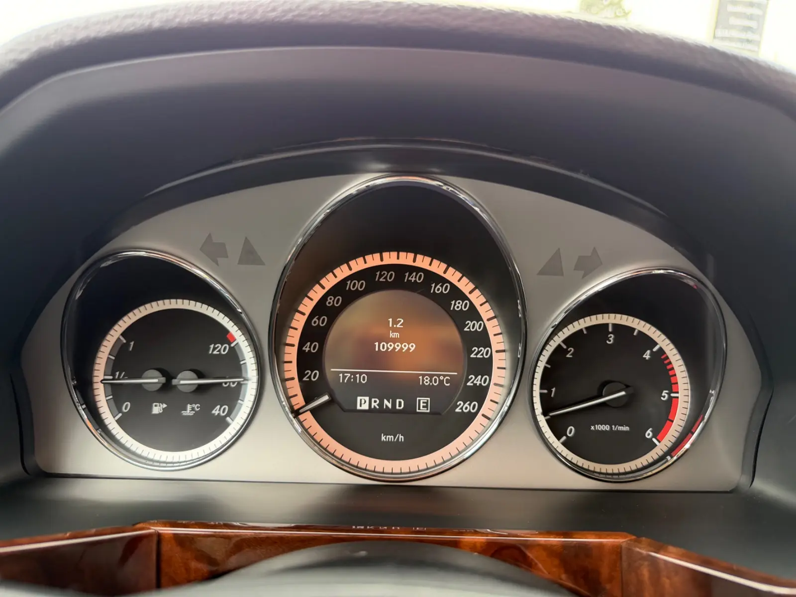Mercedes-Benz Classe GLK 350 CDI 4MATIC Sport Edition | 231 ch | BVA | Cuir beige | GPS | Bi-xénon | Sièges à mémoire | Attelage