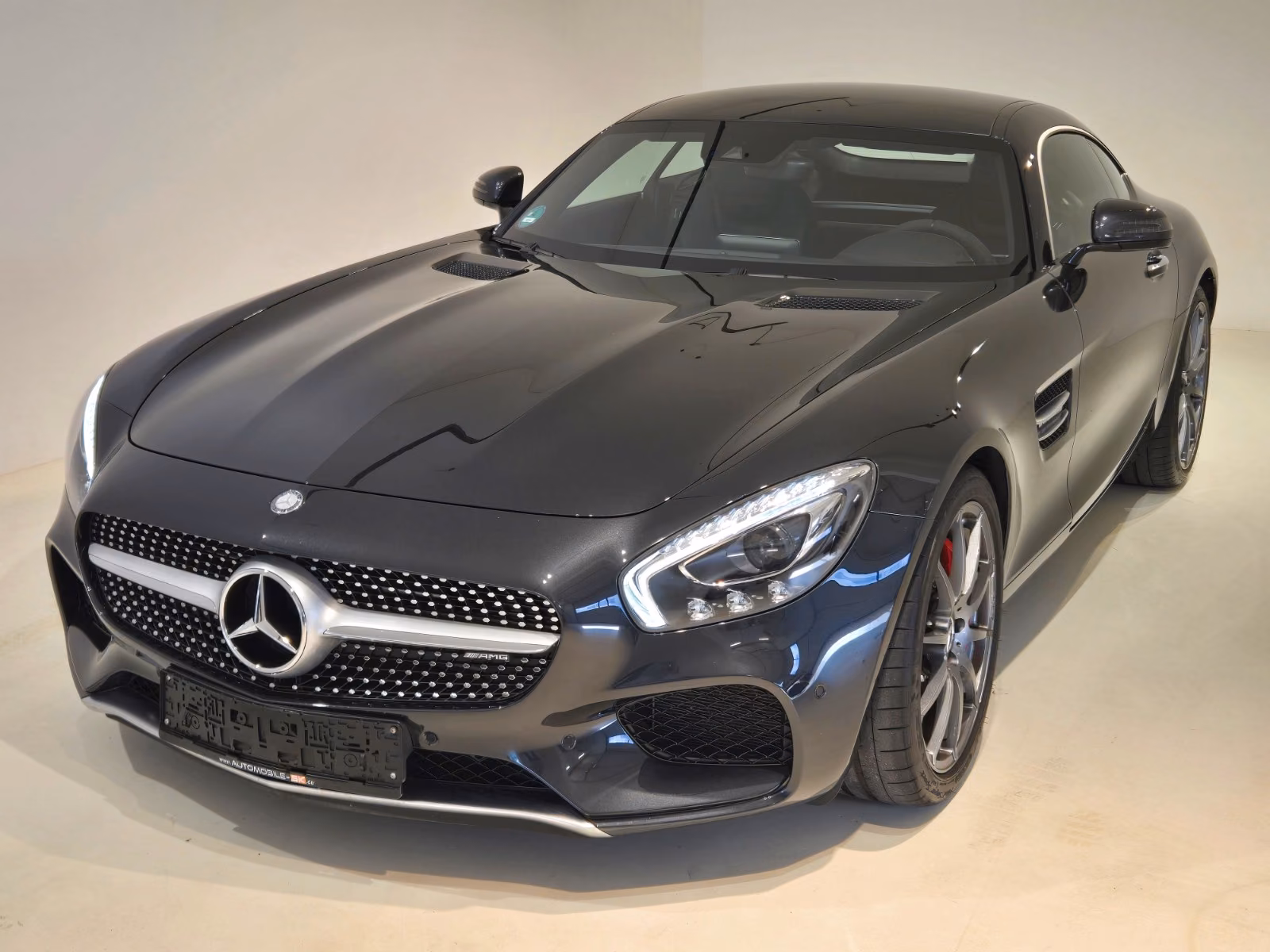 Mercedes-AMG GT S V8 510 ch • 24 900 km • Pack Dynamic Plus • Toit pano • Burmester • Cuir Nappa