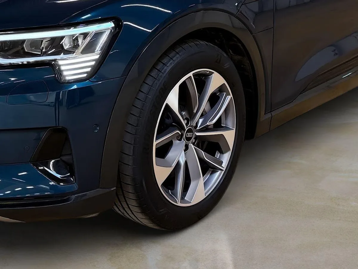 AUDI E-TRON ADVANCED QUATTRO 95KWH S-LINE VIRT.COCK.P | 408 ch | BVA | INTERIEUER S-LINE | VIRT.COCKPIT  PLUS |