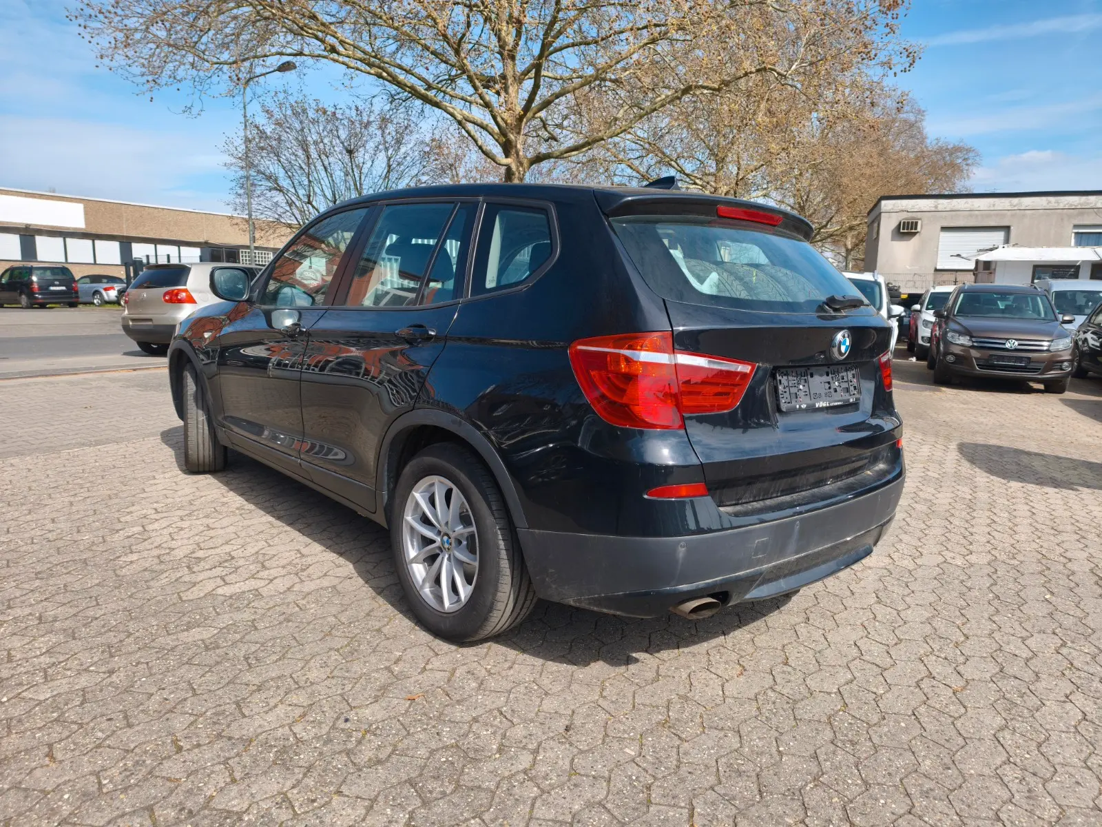 BMW X3 xDrive20d | 184 ch | BVA | Phares bi-xénon | Attelage | Radar de recul | Jeu de jantes supplémentaire