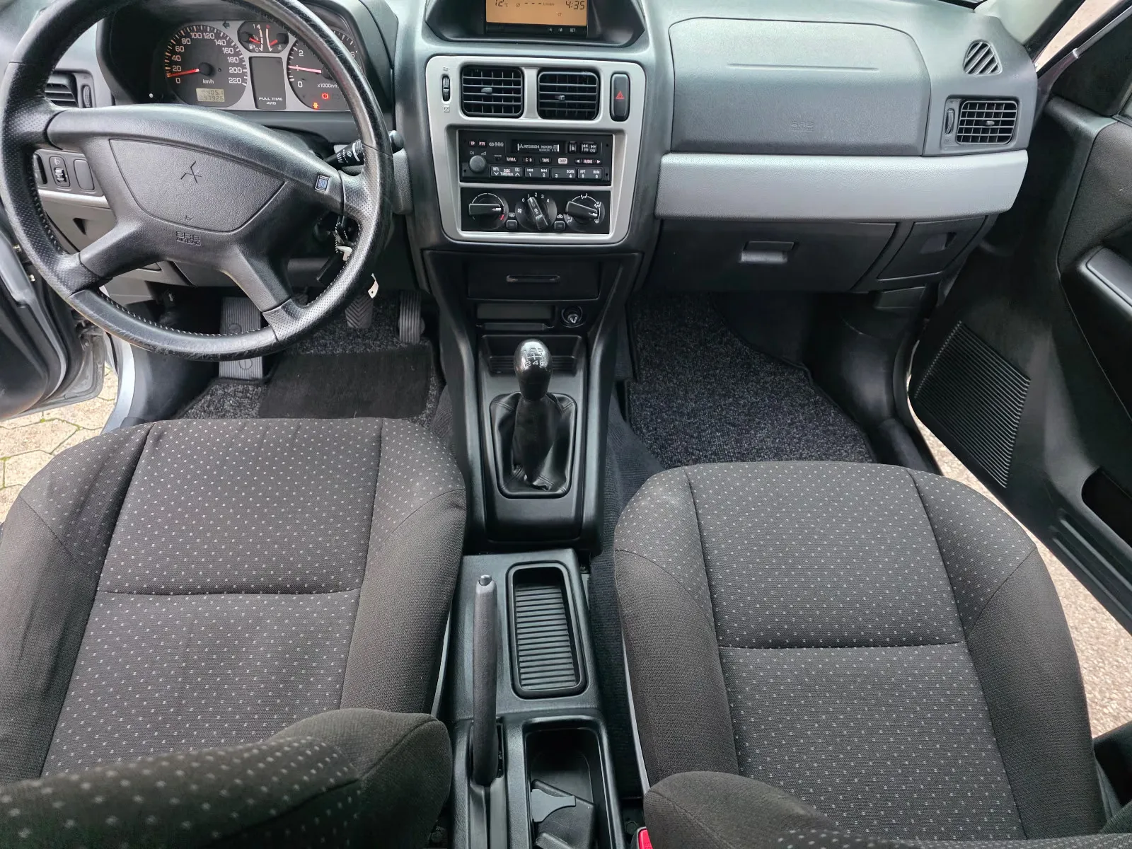 Mitsubishi Pajero Pinin 1.8 MPI 114ch 4x4 - 2 ème main - CT récent - Non fumeur - Vitres éléctriques - 93 000 KM