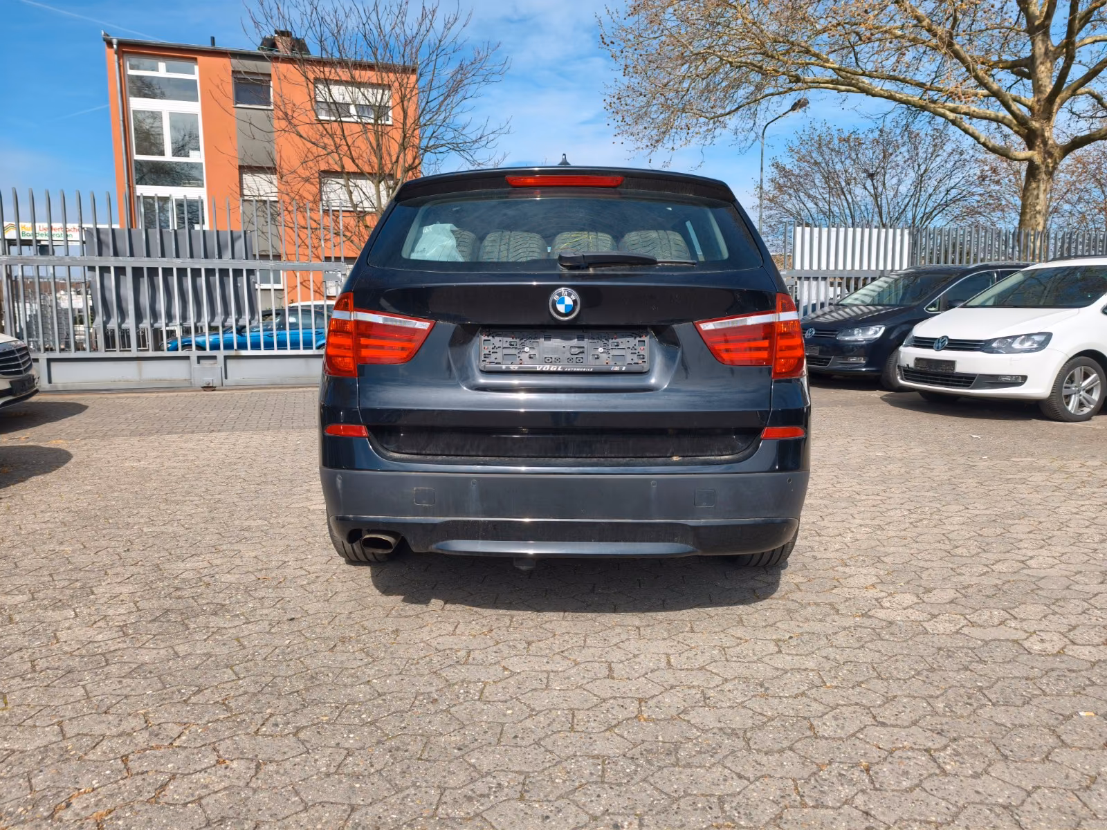 BMW X3 xDrive20d | 184 ch | BVA | Phares bi-xénon | Attelage | Radar de recul | Jeu de jantes supplémentaire
