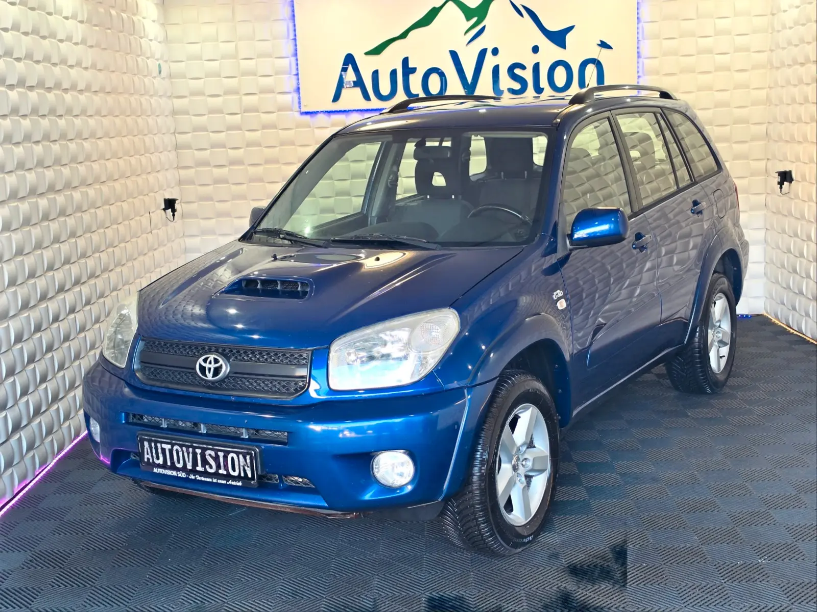 Toyota RAV4 2.0 D-4D 116 ch 4x4 Sol • 5 portes • Clim auto • Sièges chauffants • Attelage