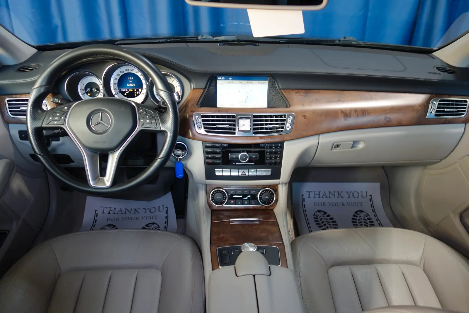 Mercedes-Benz Classe CLS 350 BlueEFFICIENCY | 306 ch | BVA | Cuir beige | Suspension pneumatique | Toit ouvrant | GPS | Sièges chauffants