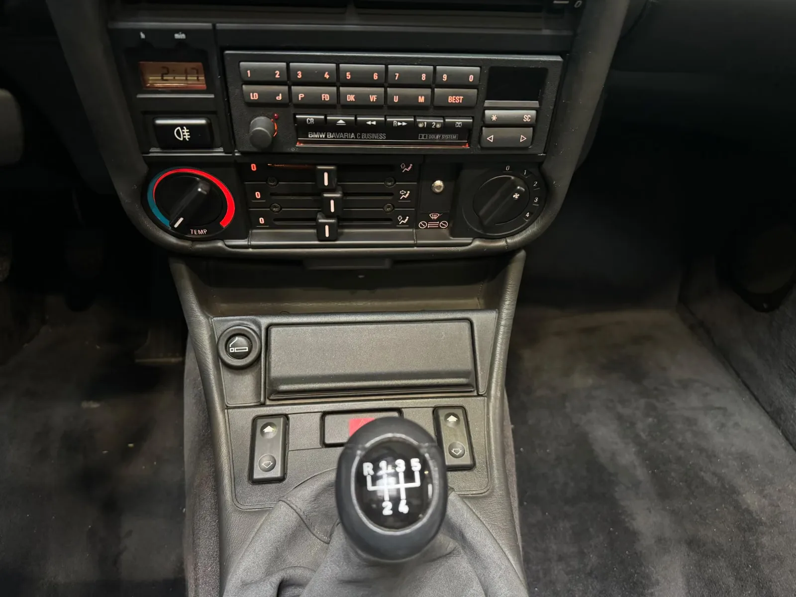 BMW Z1 - ROUGE - BVM - 170 CV