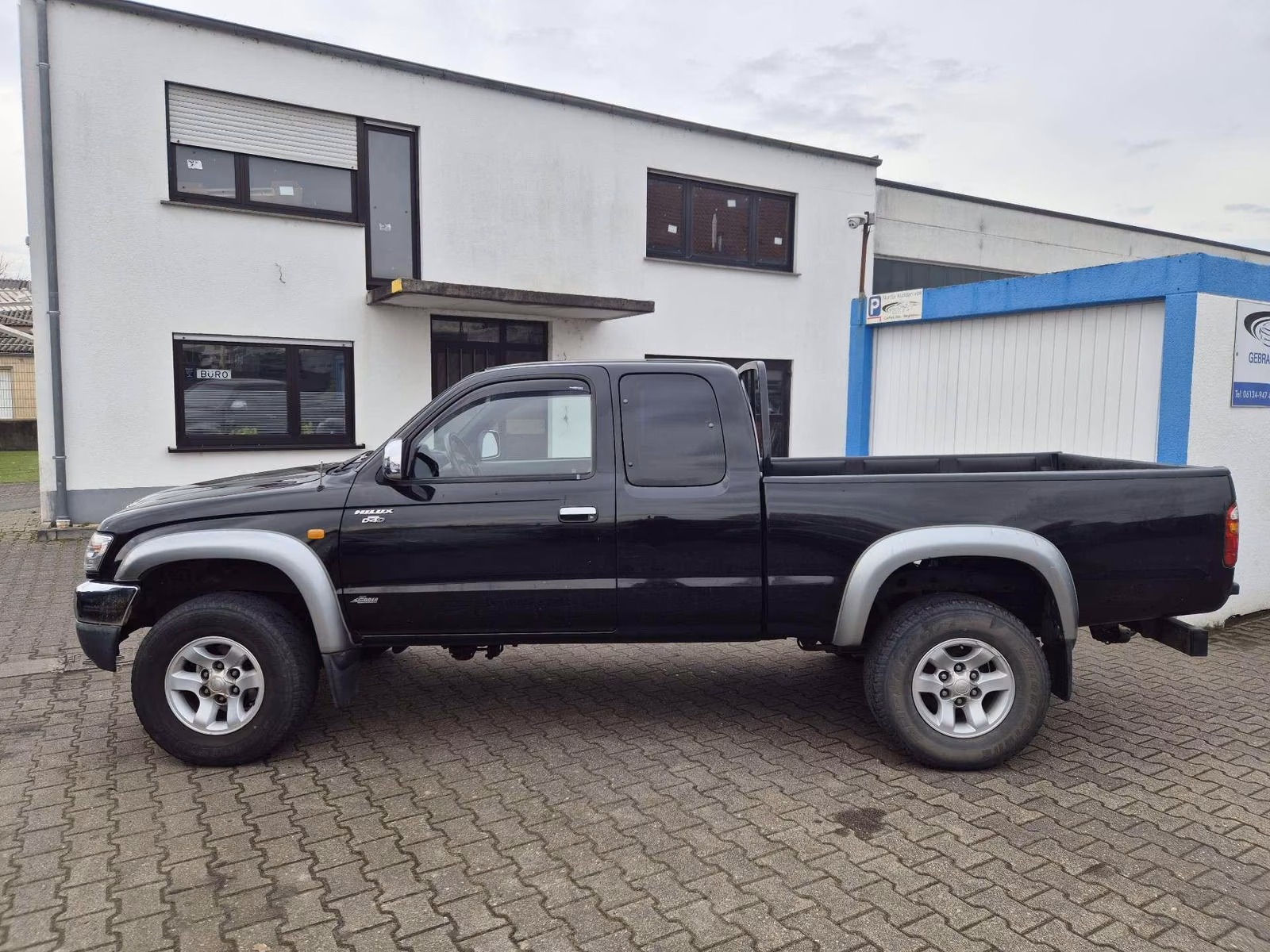 TOYOTA HILUX XTRA CAB SPECIAL 102 ch BVM 4x4 - 124000 km