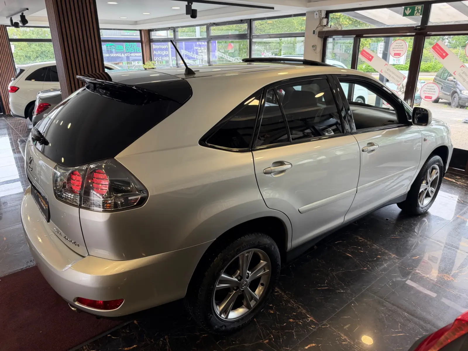 Lexus RX 400h | 272 ch | BVA | Cuir | Toit ouvrant | GPS | Xénon | Sièges chauffants à mémoire