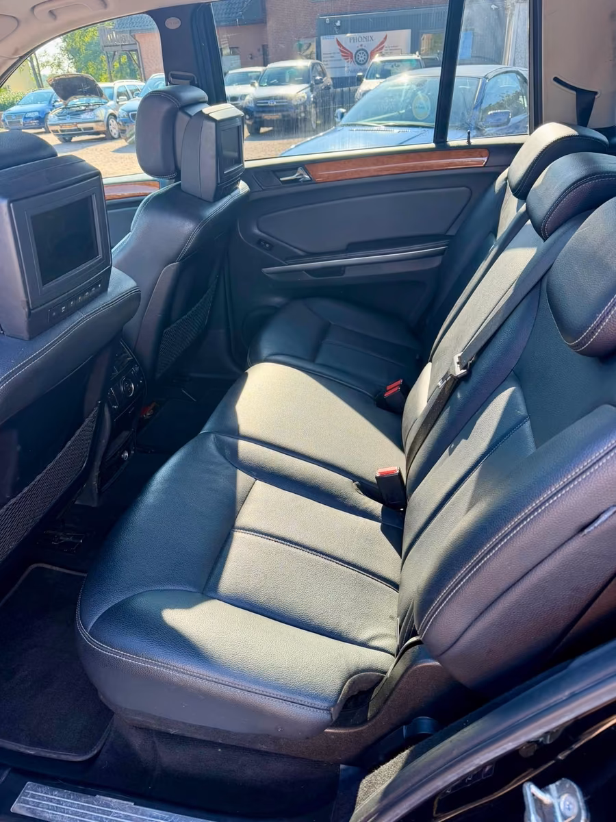 Mercedes-Benz GL 450 4Matic | 340 ch | BVA | 7 places | Toit panoramique | Suspension Airmatic | Écrans arrière | GPS