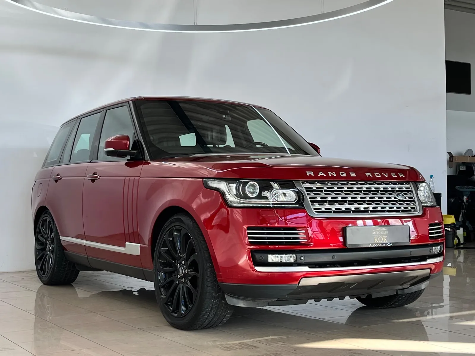 Land Rover Range Rover 5.0 V8 Autobiography | 510 ch | BVA | Toit panoramique | Meridian | Caméra 360 | Attelage | Sièges ventilés