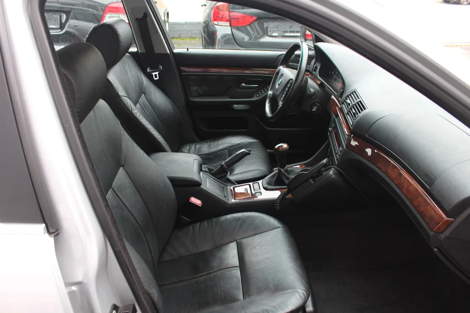 BMW 530 i TOURING 231 ch BVM - 2ème MAIN - CUIR -  205700 km