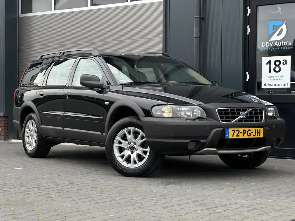 VOLVO XC70 2.5T 210 ch AWD 4x4 BVA CONFORT LINE - 289890 km