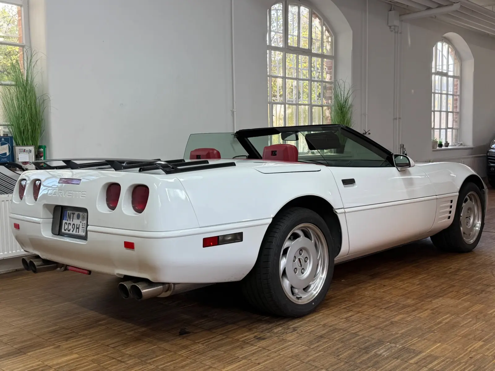 CHEVROLET CORVETTE C4 CABRIOLET 5.7 V8 299ch BVM6 - CUIR RECARO - CLIMATISATION - ÉCHAPPEMENT SPORT - VÉHICULE DE COLLECTION