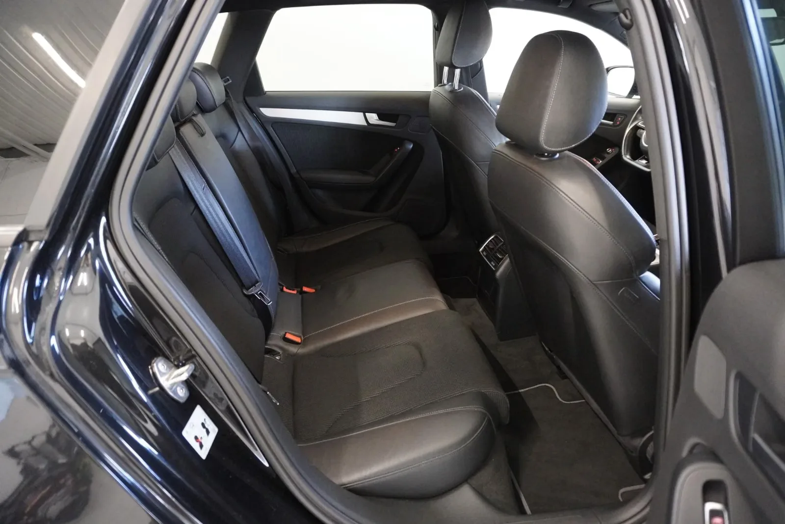 Audi A4 2.0 TFSI quattro 224 ch S line • S tronic • GPS • Radars AV/AR • Audi Sound System