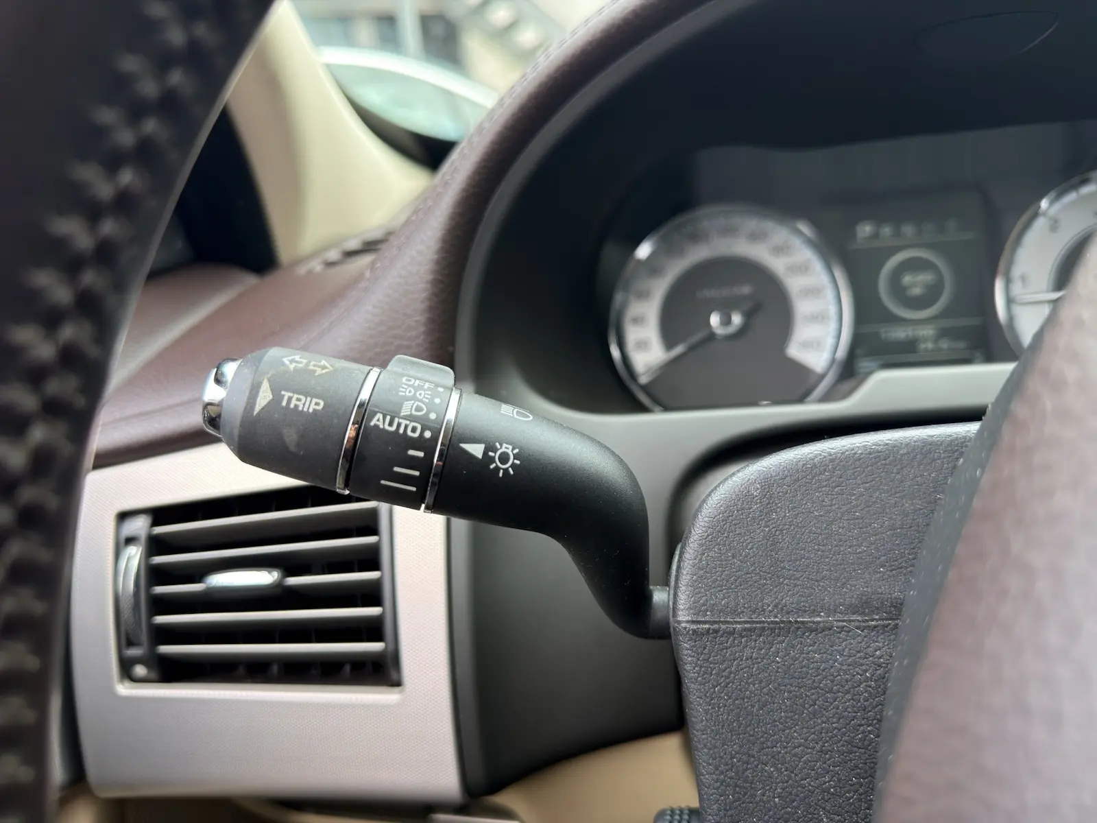 JAGUAR XF - 3.0 V6 DIESEL S - LUXE - CUIR - 275 CV