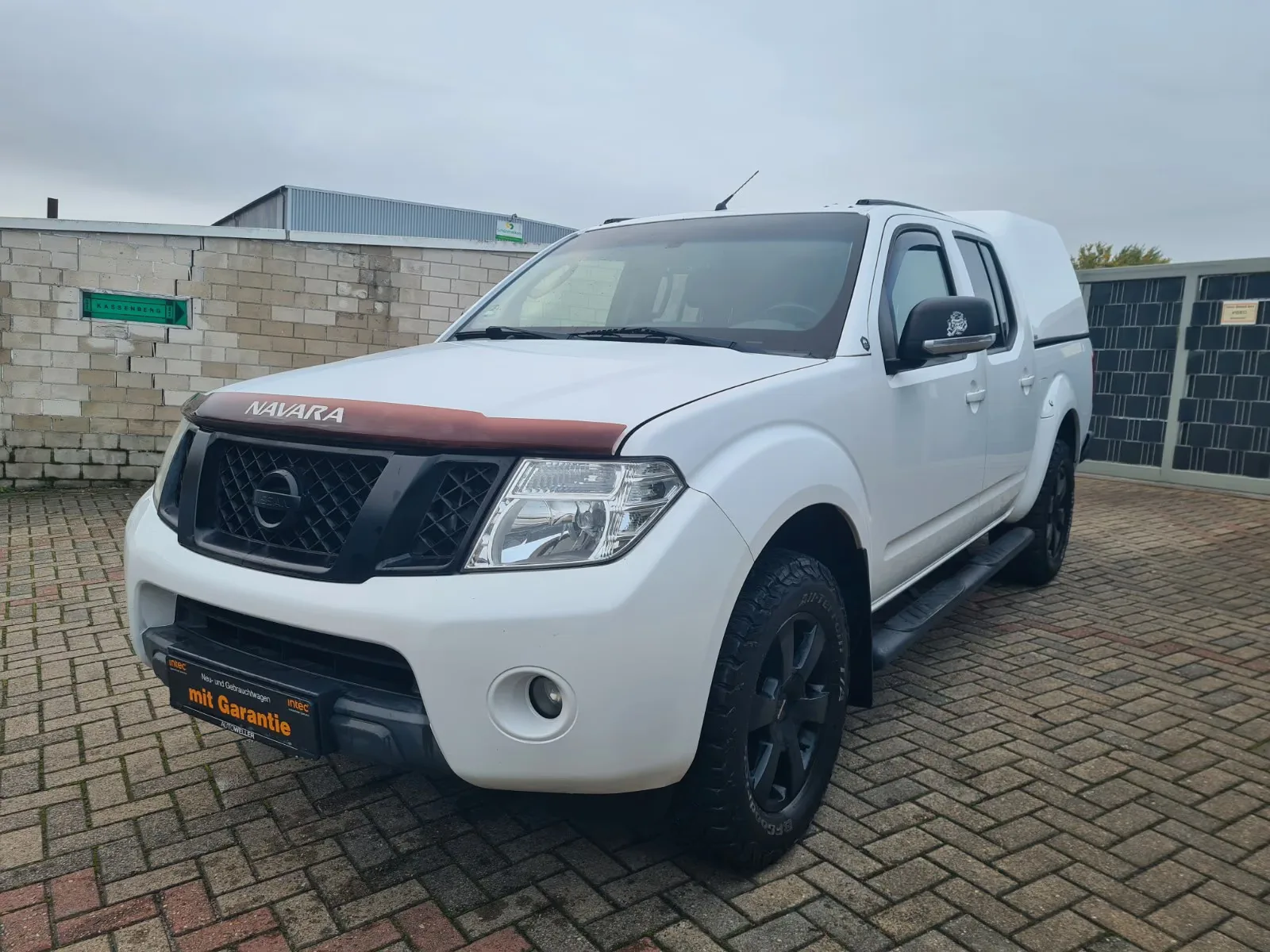 NISSAN NAVARA 190CH - 4X4 - BVA - CAMÉRA - TOIT OUVRANT - HISTORIQUE ENTRETIEN COMPLET - CT RECENT