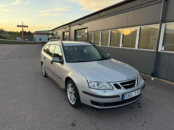 SAAB 9-3 SPORTCOMBI 1.8 LINEAR 122 ch BVM - 1ère MAIN - ATTELAGE - 166760 KM