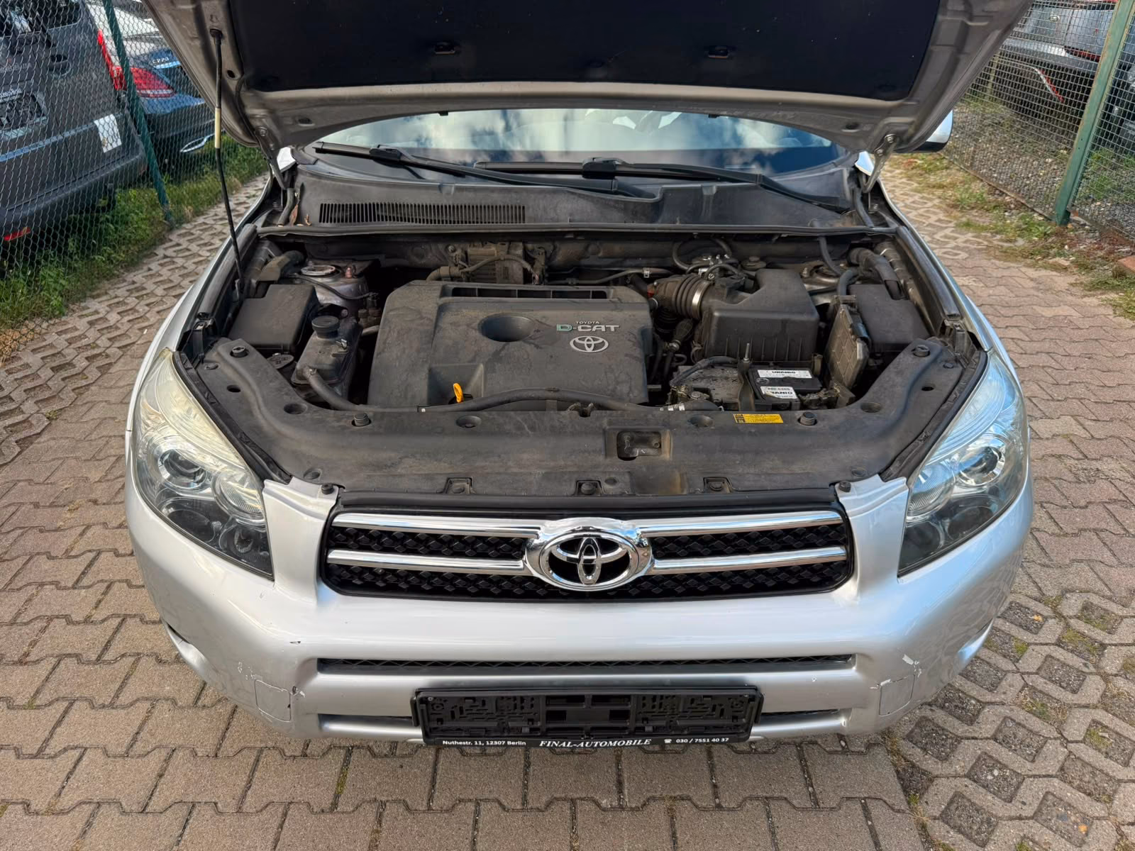 Toyota RAV4 2.2 D-CAT 177 ch 4x4 Sol • Clim auto • Régulateur • Radar de recul • Changeur CD