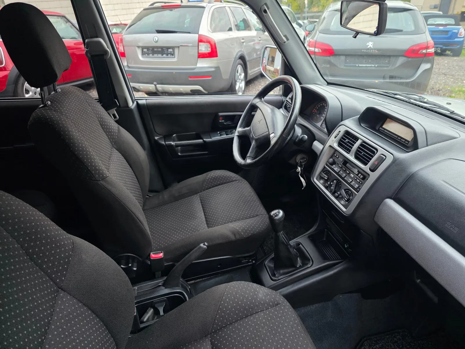 Mitsubishi Pajero Pinin 1.8 MPI 114ch 4x4 - 2 ème main - CT récent - Non fumeur - Vitres éléctriques - 93 000 KM