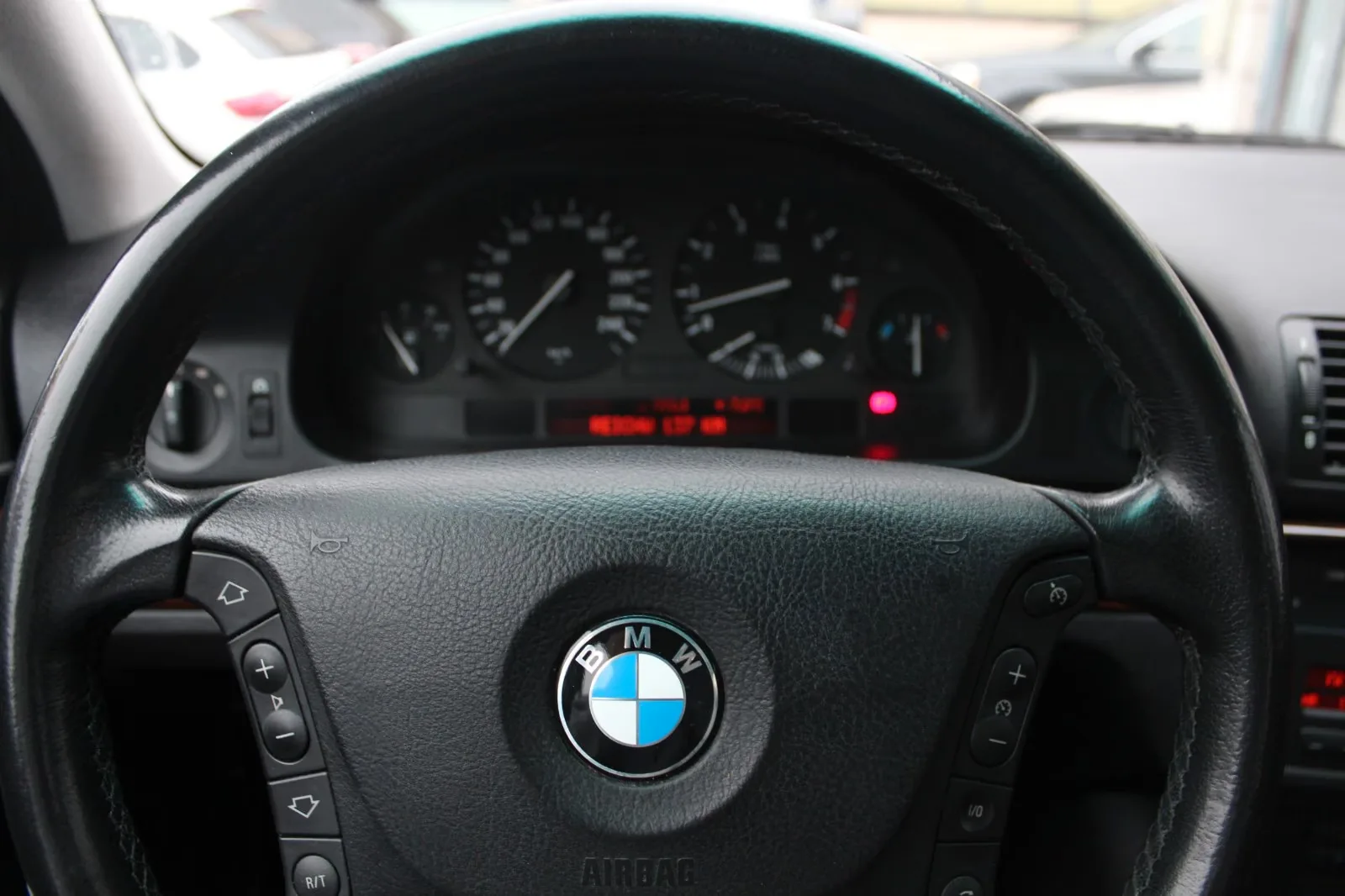 BMW 530 i TOURING 231 ch BVM - 2ème MAIN - CUIR -  205700 km