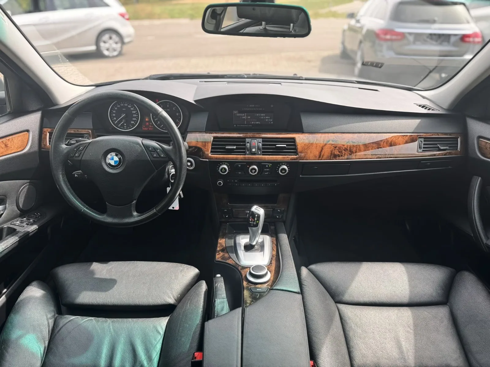 BMW Série 5 530i Touring | 272 ch | BVA | Toit panoramique | Cuir | Suspension pneumatique | GPS | Attelage