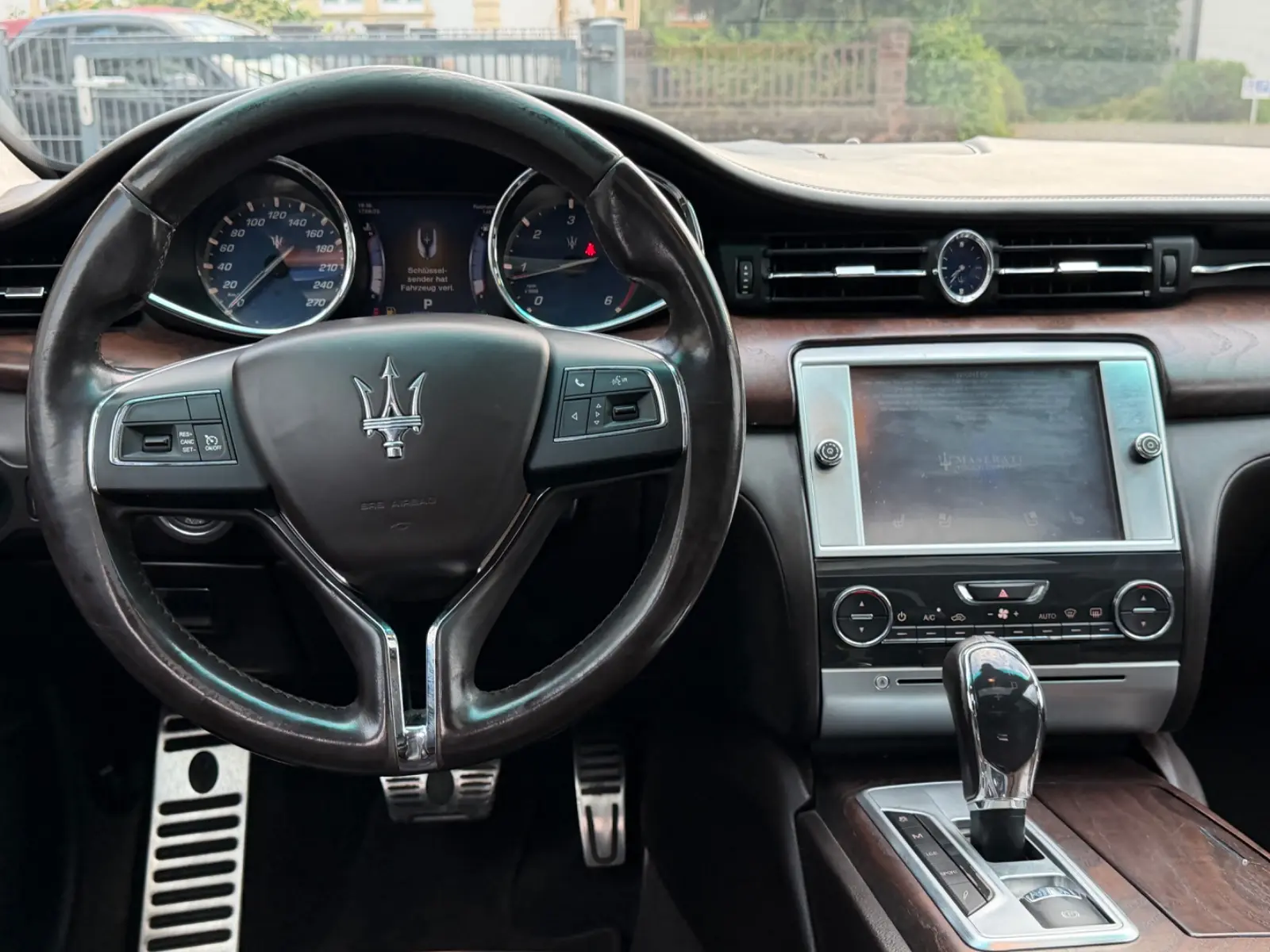 Maserati Quattroporte 3.0 V6 Diesel | 275 ch | BVA | Cuir | Toit ouvrant | Caméra | GPS | Sièges chauffants
