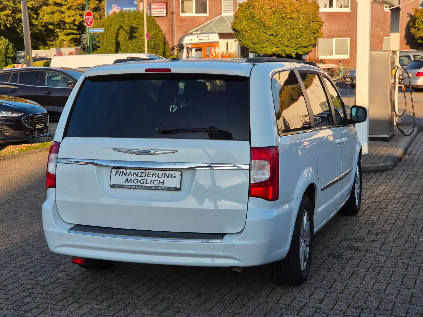 CHRYSLER GRAND VOYAGER TOWN & COUNTRY 3.6 V6 287 CH – BVA – 7 PLACES – CUIR – PORTES ÉLECTRIQUES – DVD – 52 771 KM