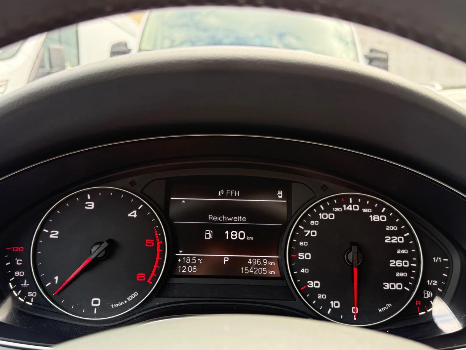 Audi A6 Avant 3.0 TDI 204 ch • Boîte auto • 1ère Main - GPS • Bi-Xénon • Attelage • Sièges sport chauffants