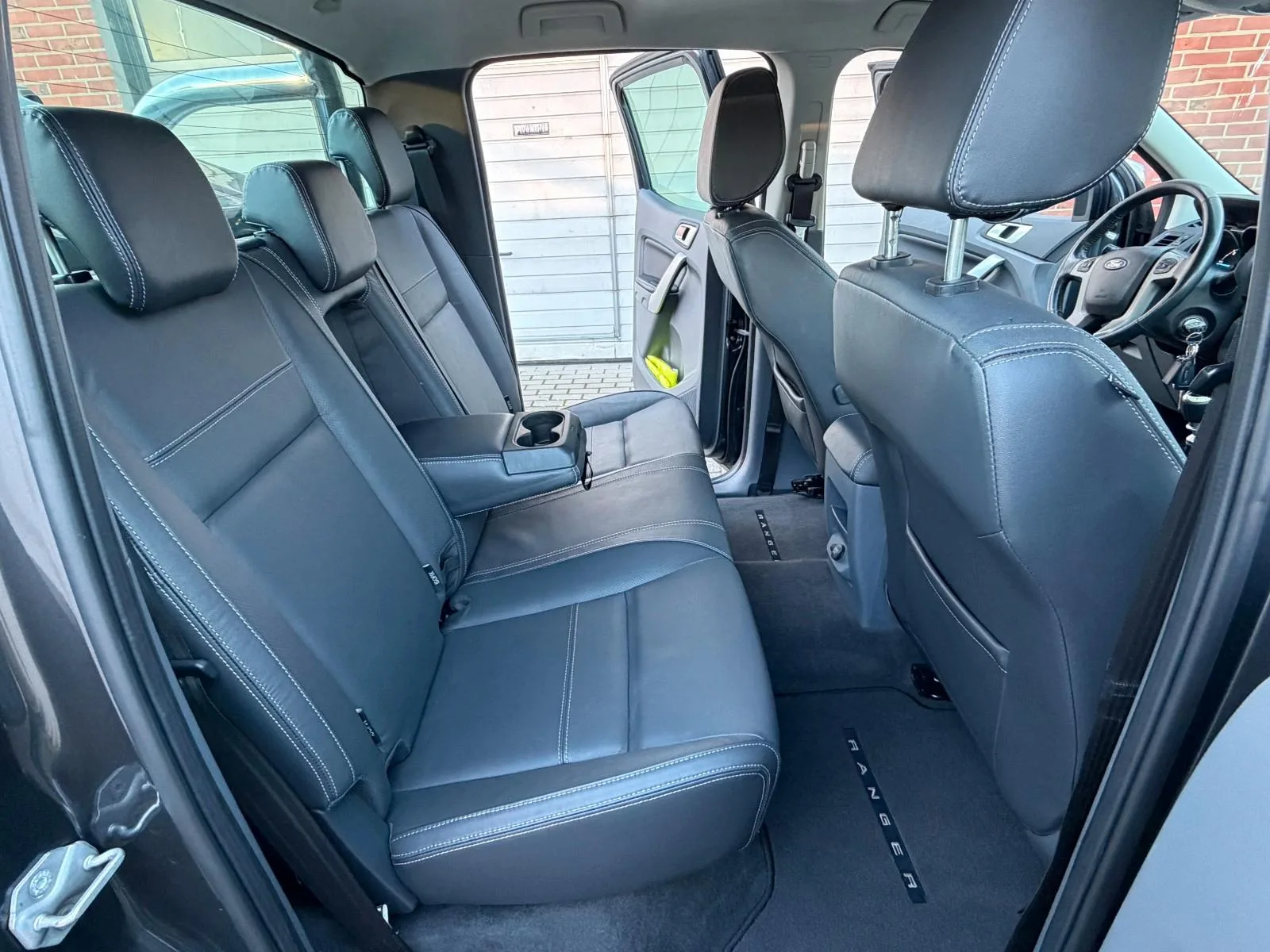FORD RANGER LIMITED DOPPELKABINE 4X4*3,2 L TÜV 6-28* | BVM