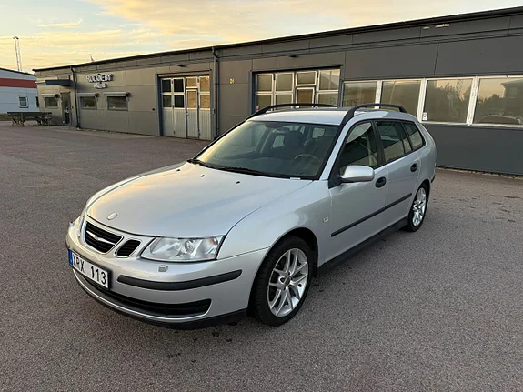 SAAB 9-3 SPORTCOMBI 1.8 LINEAR 122 ch BVM - 1ère MAIN - ATTELAGE - 166760 KM