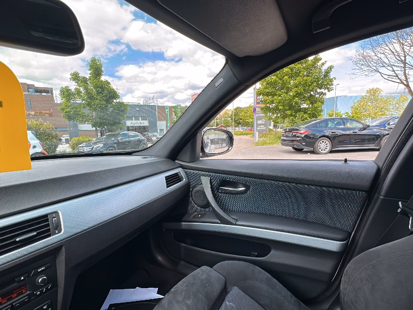 BMW 318 I M PACK SPORT | 143 ch | BVM | SIÈGES CHAUFFANTS |