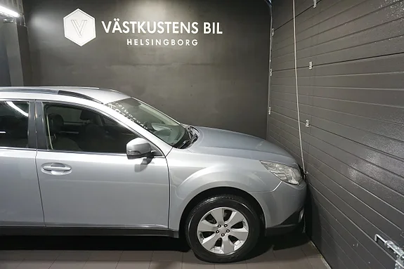 SUBARU OUTBACK 2.5 167 ch 4x4 4WD LINEARTRONIC BUSINESS BVA - 2ème MAIN - ATTELAGE - CAMÉRA - 196000 km