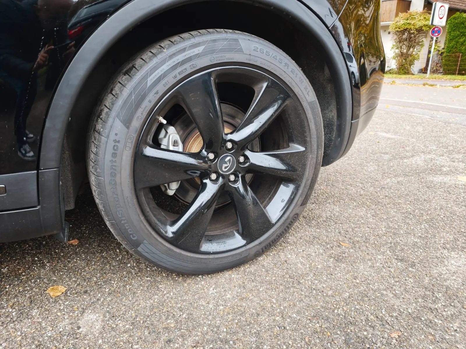 Infiniti QX70 3.0d S Premium | 238 ch | BVA | Cuir | Toit ouvrant | Régulateur adaptatif | Sièges chauffants et ventilés | GPS