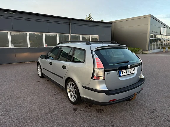 SAAB 9-3 SPORTCOMBI 1.8 LINEAR 122 ch BVM - 1ère MAIN - ATTELAGE - 166760 KM