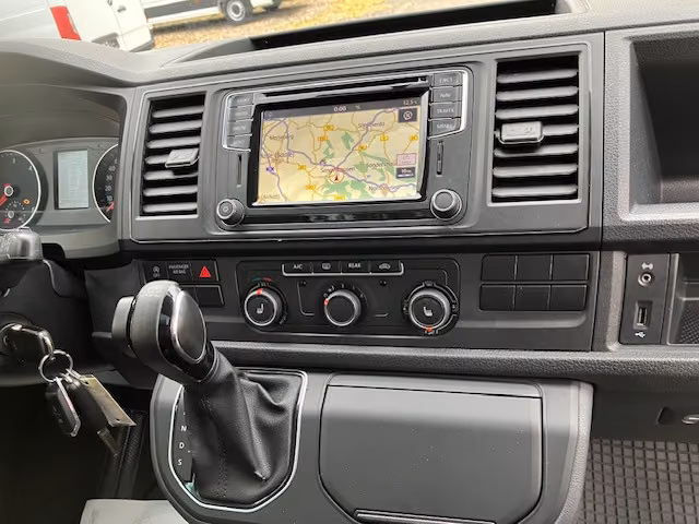 VOLKSWAGEN T6 MULTIVAN 2.0 TDI 150CH - DSG - TOIT OUVRANT - 7 PLACES - 160.000 KMS