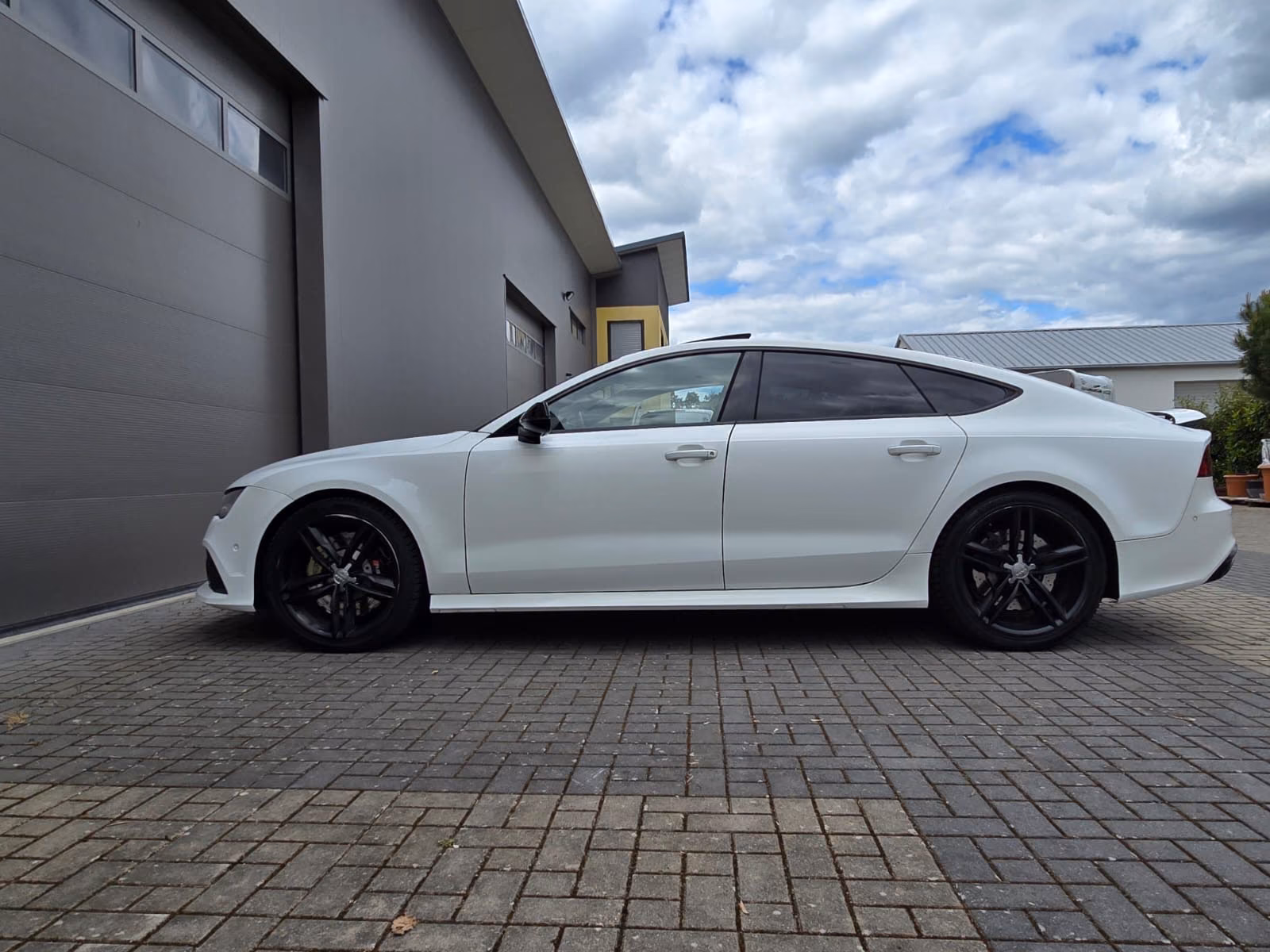 AUDI RS7 - 4.0 TFSI - 560 CV - BVA - ALCANTARA
