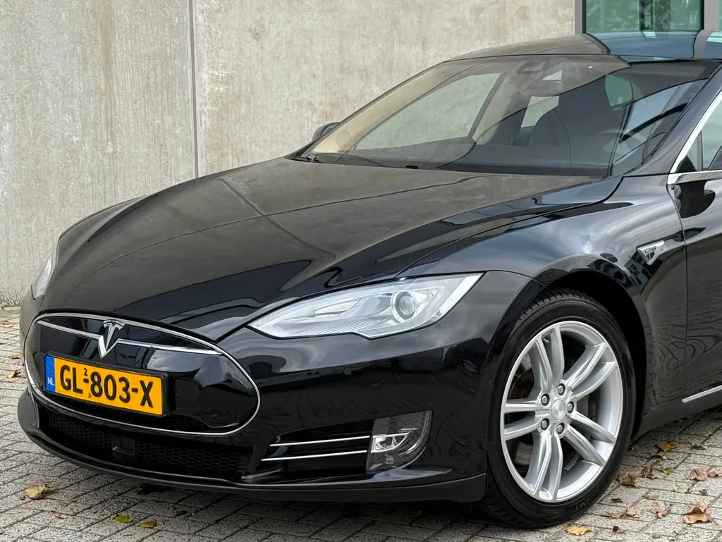 Tesla Model S 70D 333ch - Soh 89% - Supercharge gratuite - Autonomie 390km - Pack Climat Froid - Jantes 19"