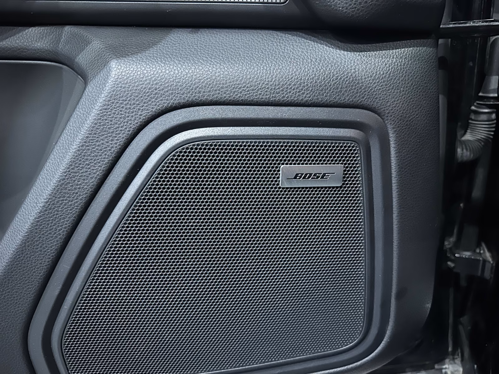 PORSCHE MACAN S / PANORAMA /  / CAMÉRA / BOSE | 340 ch | 4X4 | BVA | HAYON ÉLECTRIQUE | PACK SPORT | RÉGLAGE ÉLECTRIQUE DES SIÈGES AVEC FONCTION MÉMOIRE