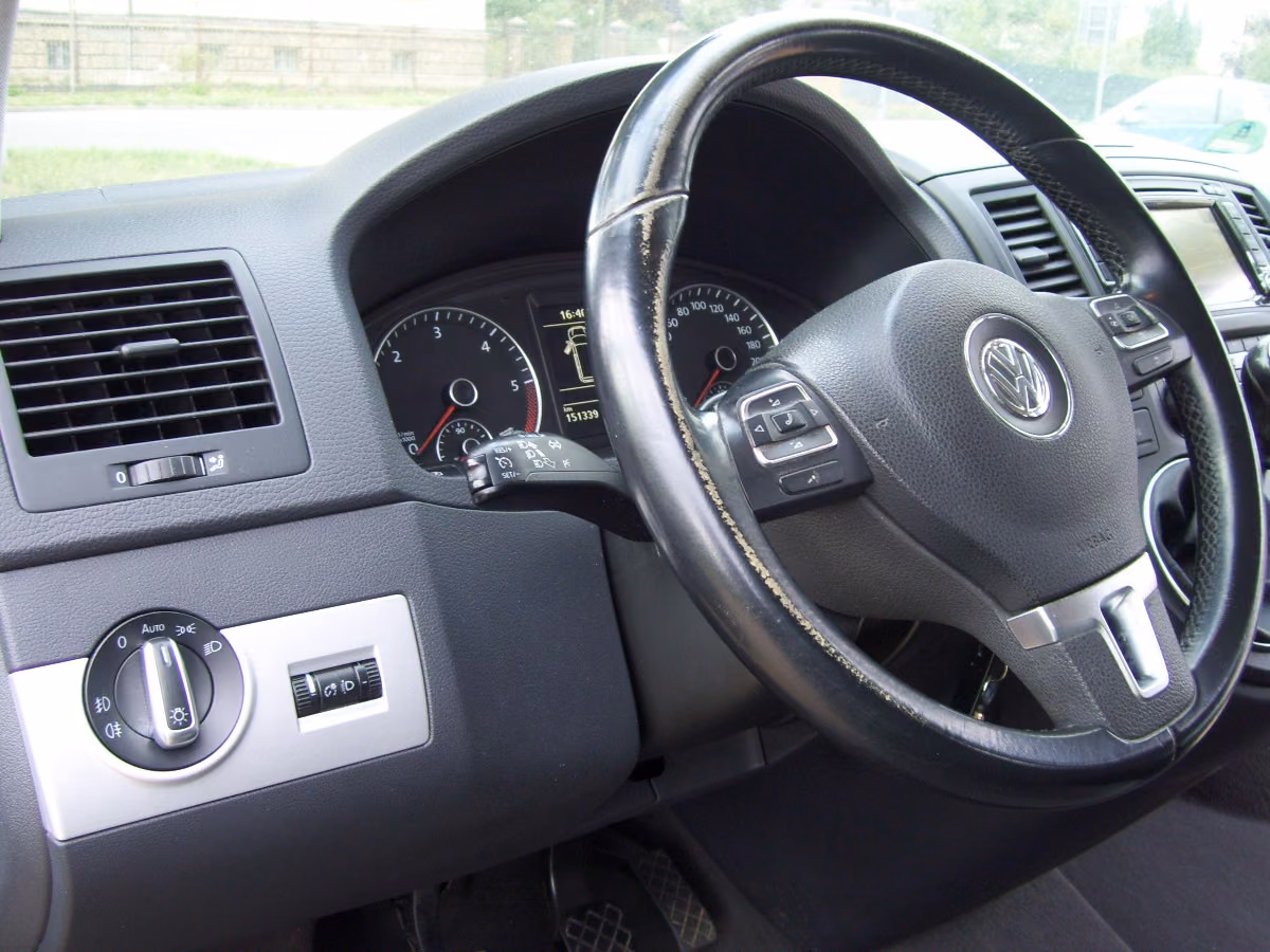 VOLKSWAGEN T5 MULTIVAN COMFORTLINE +GPS | 179 ch | BVM |