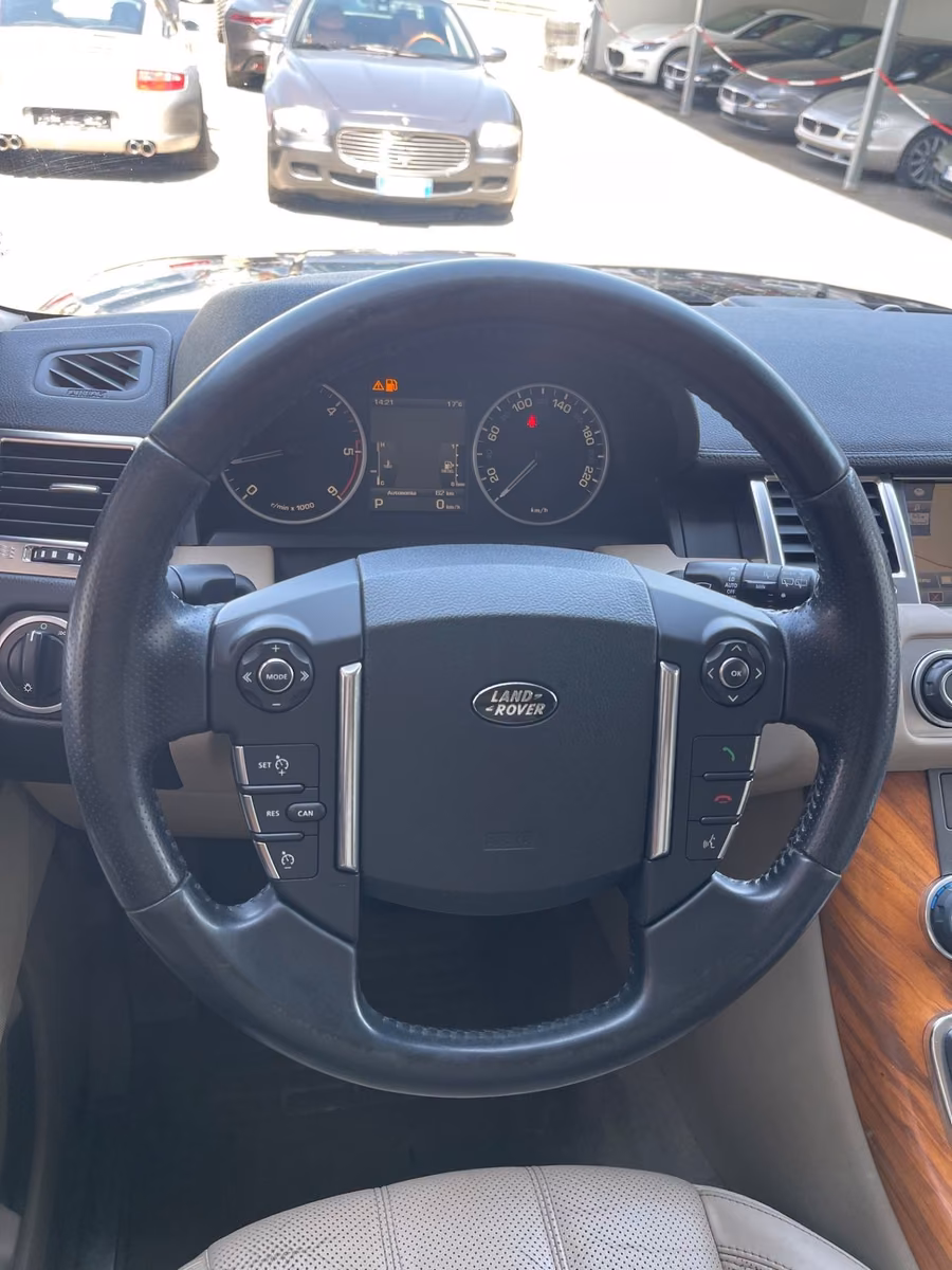 Land Rover Range Rover Sport 3.6 TDV8 HSE | 272 ch | BVA | Cuir | GPS | Caméra de recul | Suspension pneumatique | Attelage