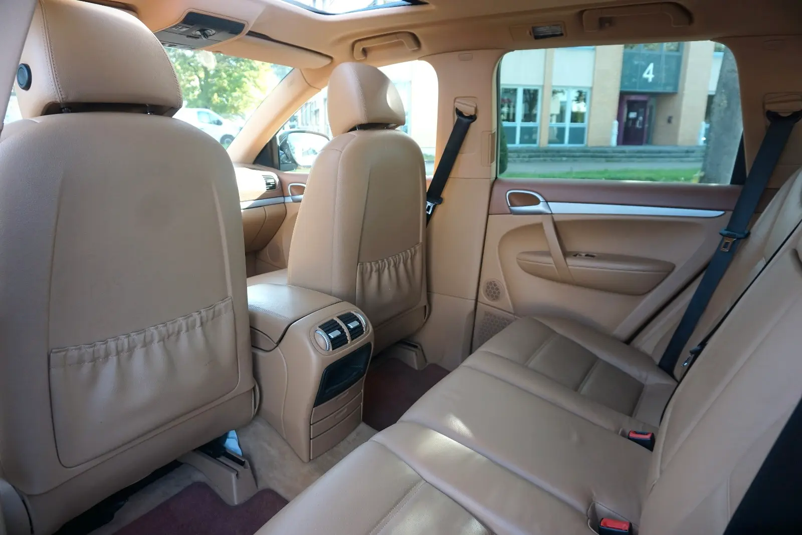 Porsche Cayenne S 4.5 V8 | 340 ch | BVA | Cuir beige | Toit ouvrant | GPS | Xénon | Sièges chauffants