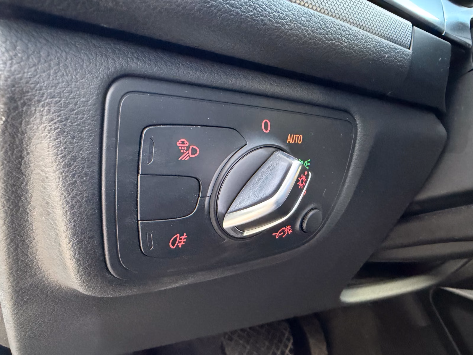 Audi A6 Allroad 3.0 TDI quattro | 218 ch | BVA | GPS | Apple CarPlay | Phares LED | Sièges chauffants | Hayon électrique